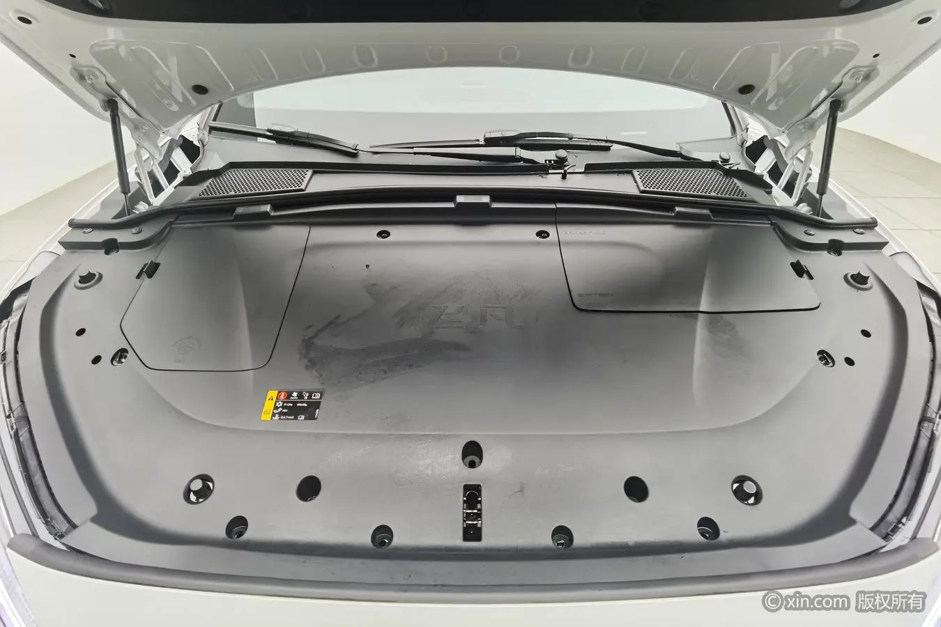 Rising Auto Feifan R7