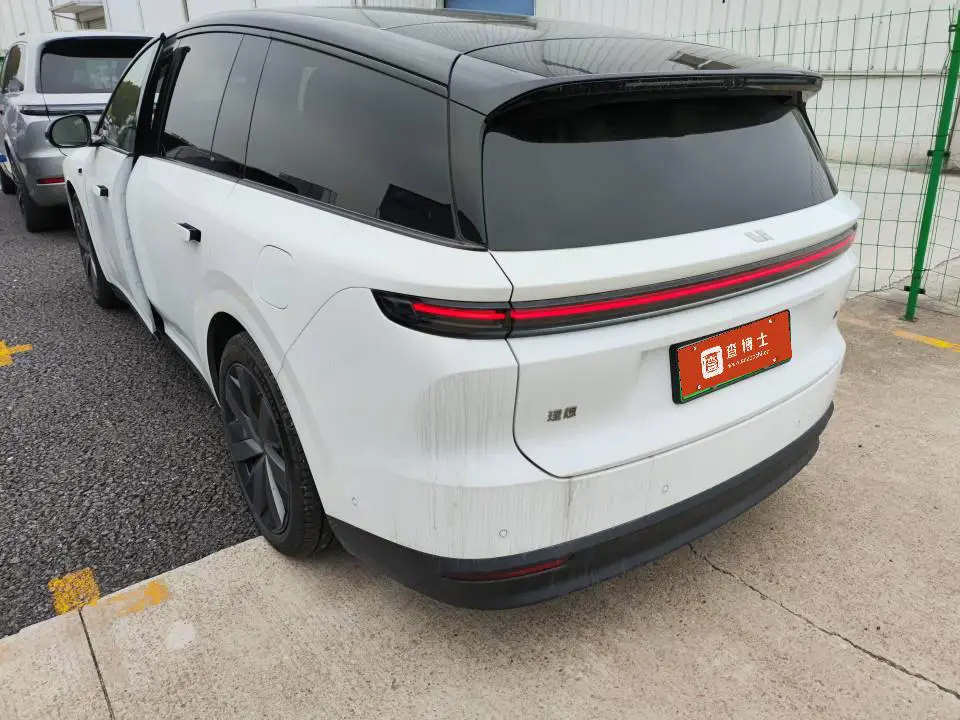 Li Ideal i8
