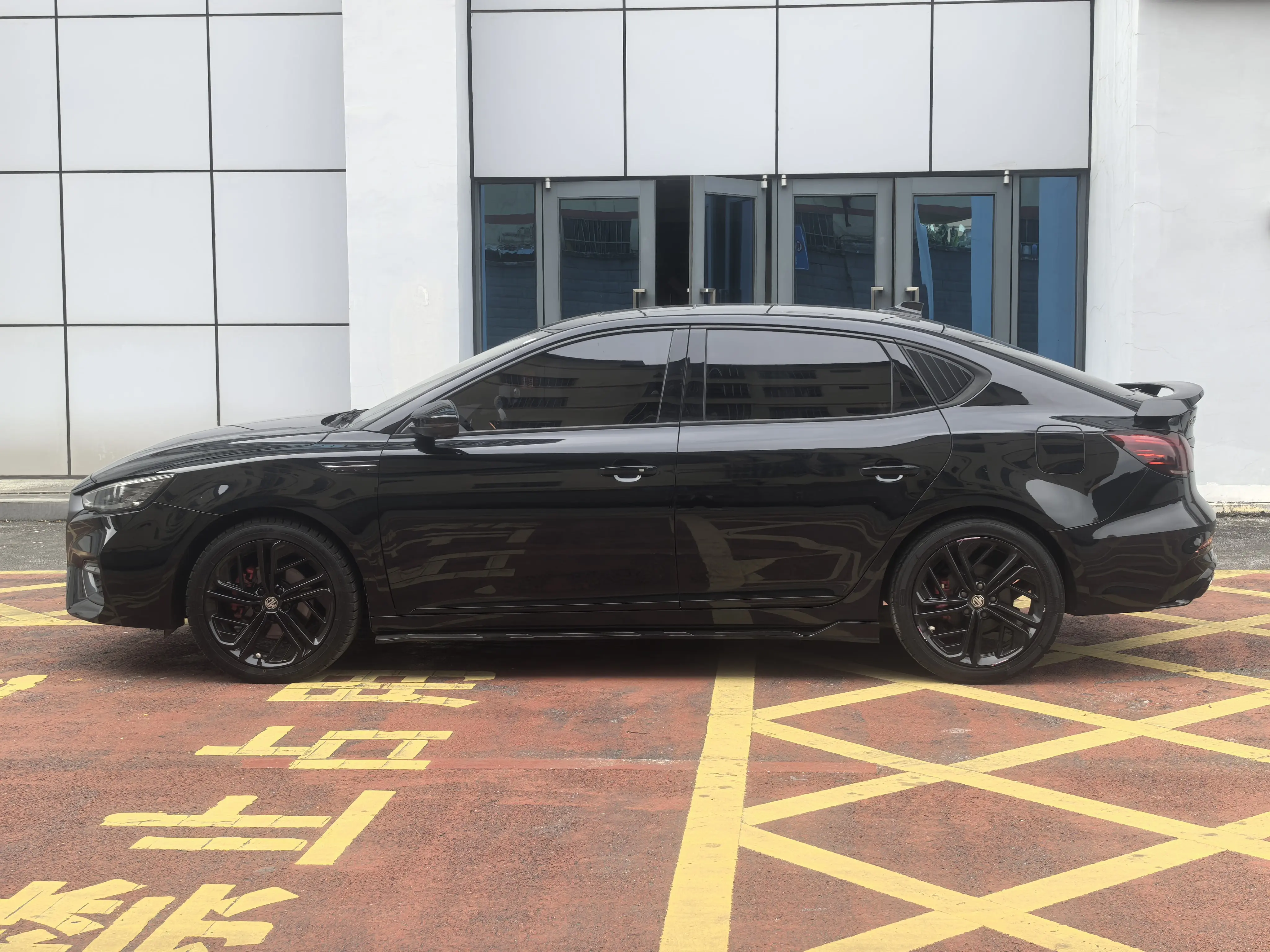 MG 6