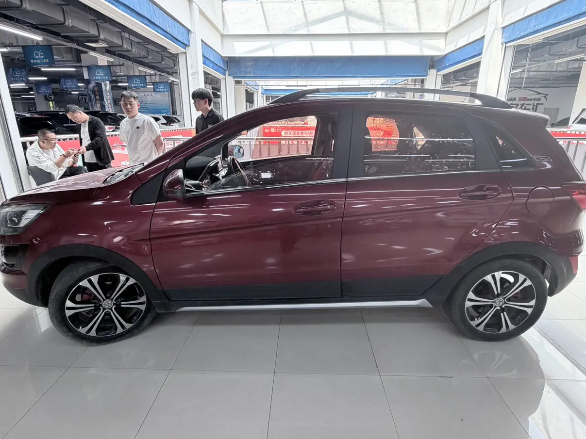 BAIC Shenbao X25