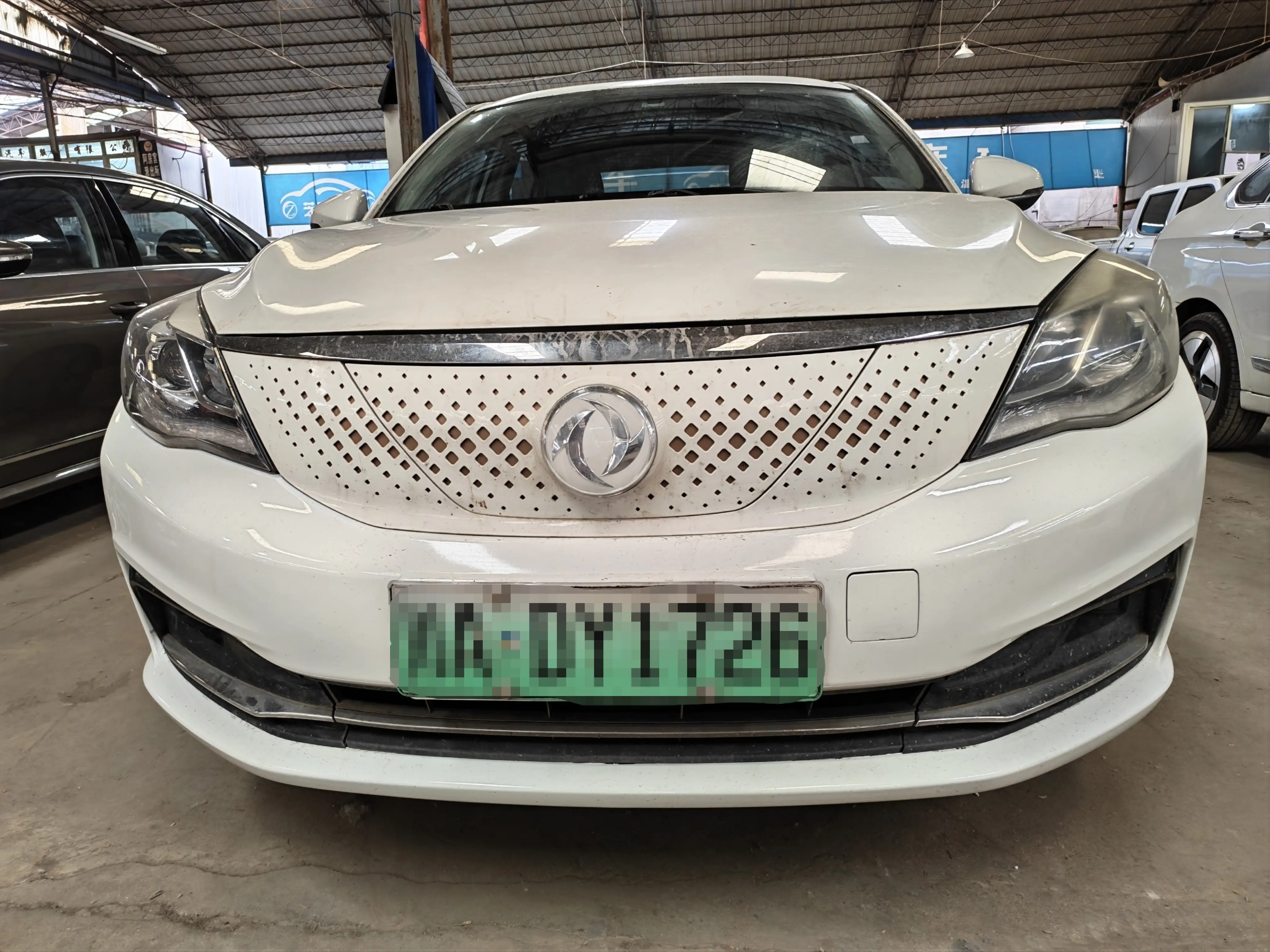 Dongfeng Fengshen E70