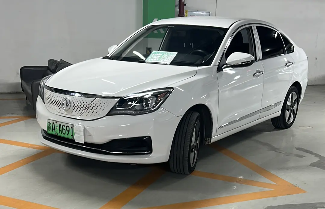 Dongfeng Fengshen E70