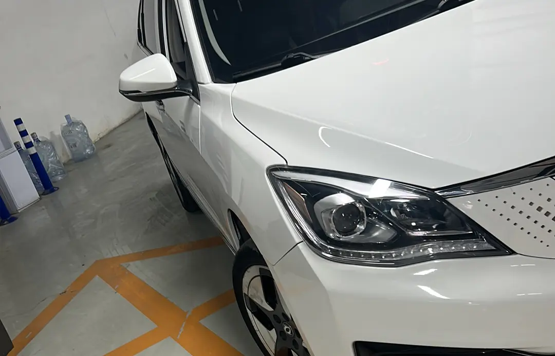 Dongfeng Fengshen E70