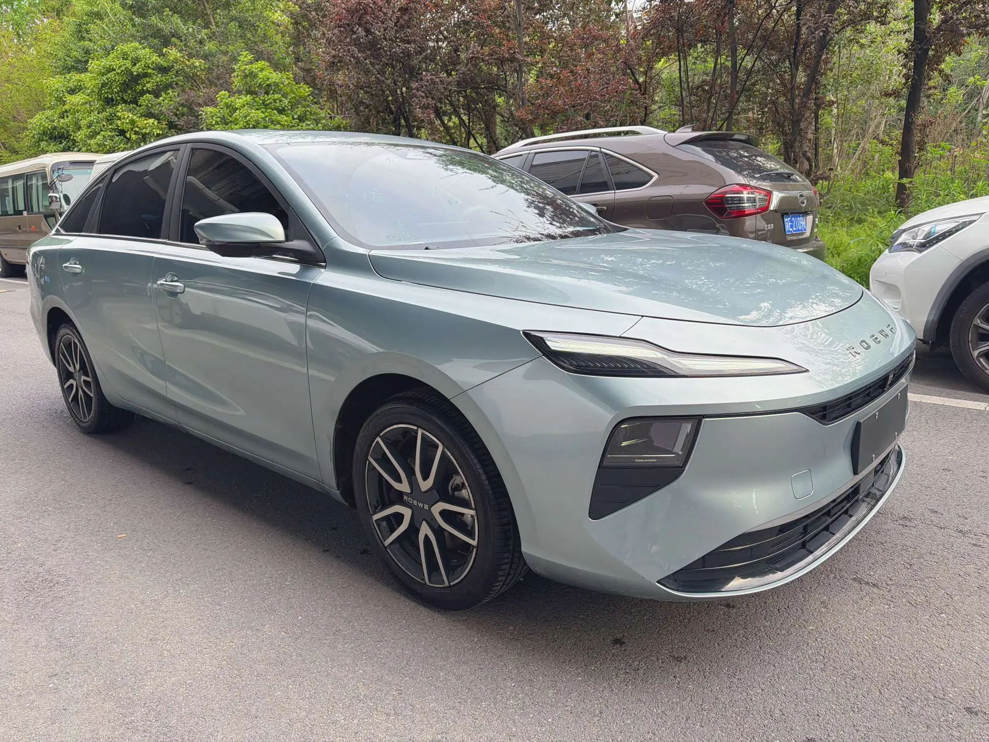 Roewe D6