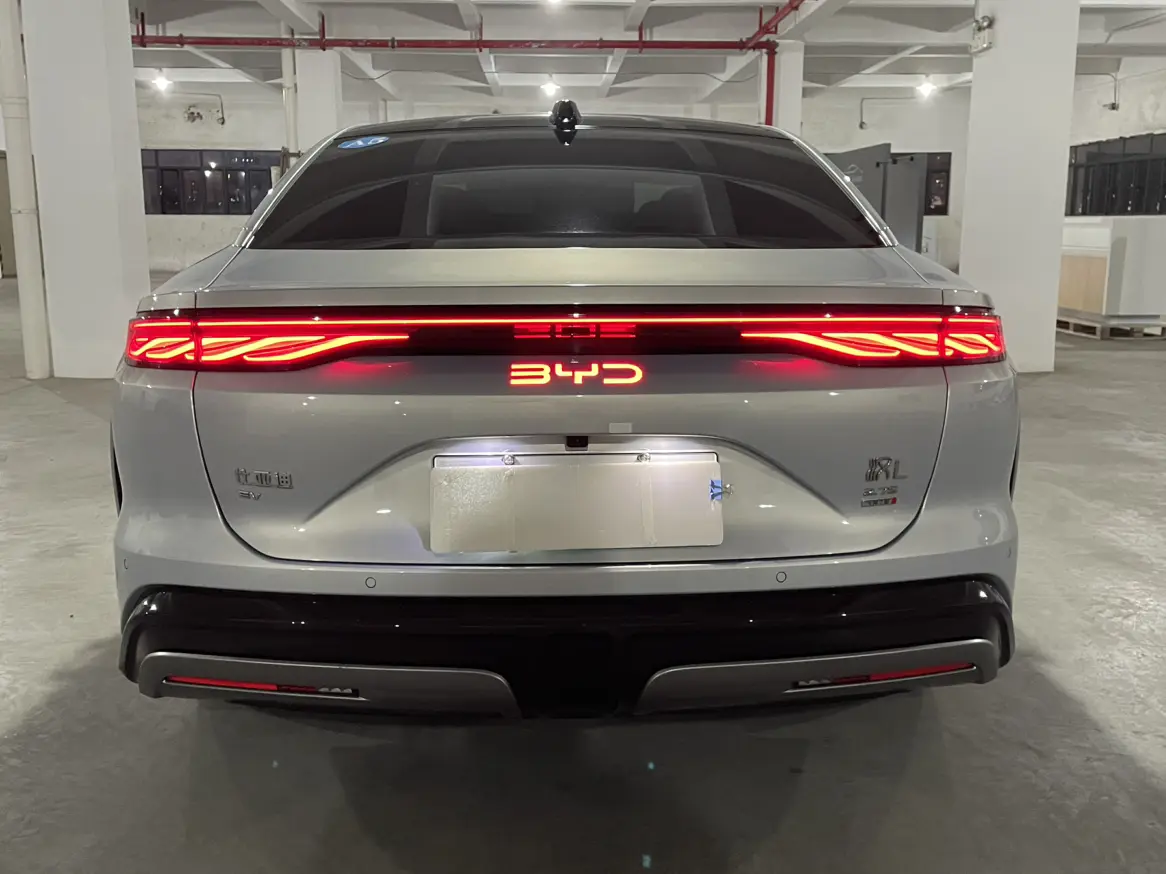 BYD Han L EV
