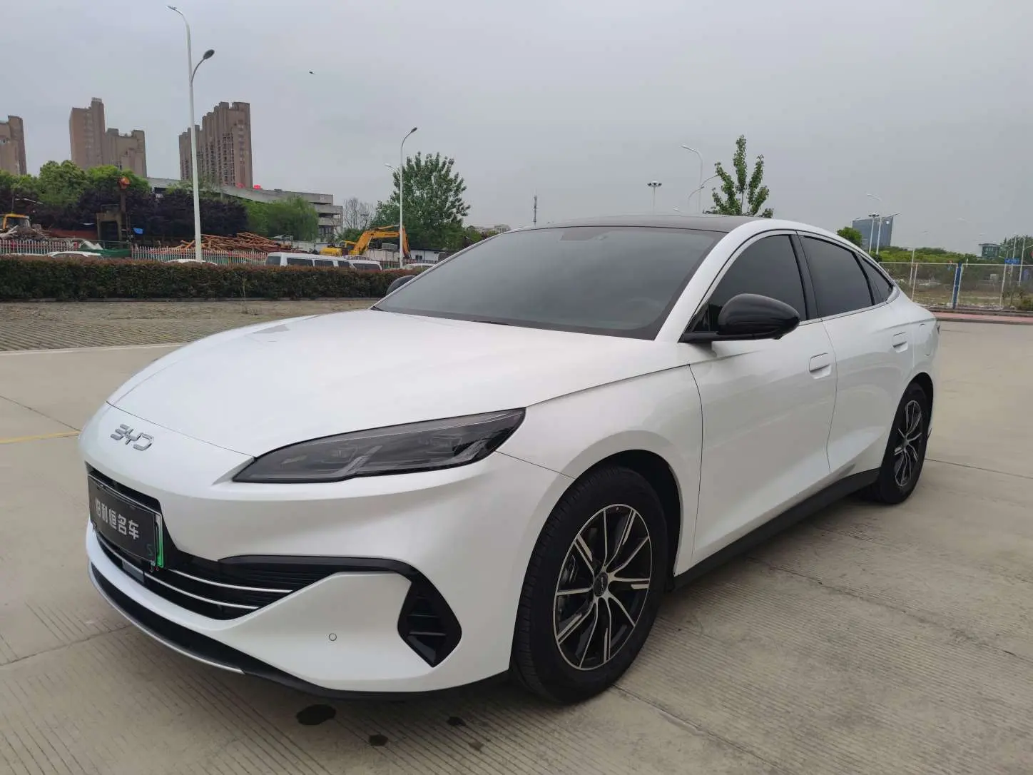 BYD Seal 06DM