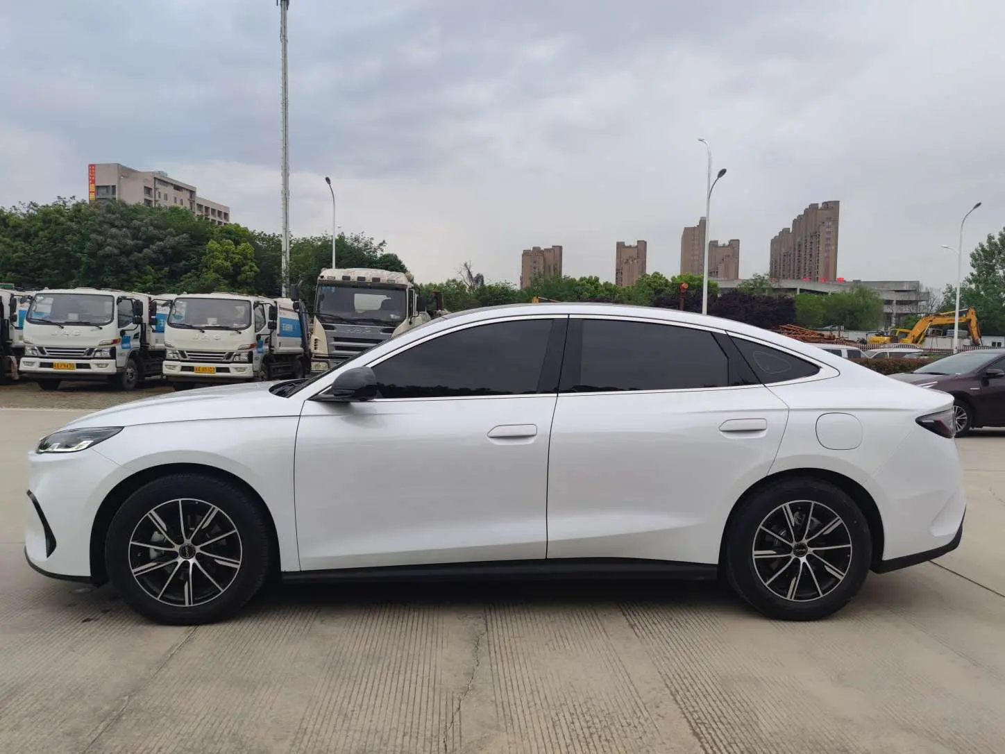 BYD Seal 06DM