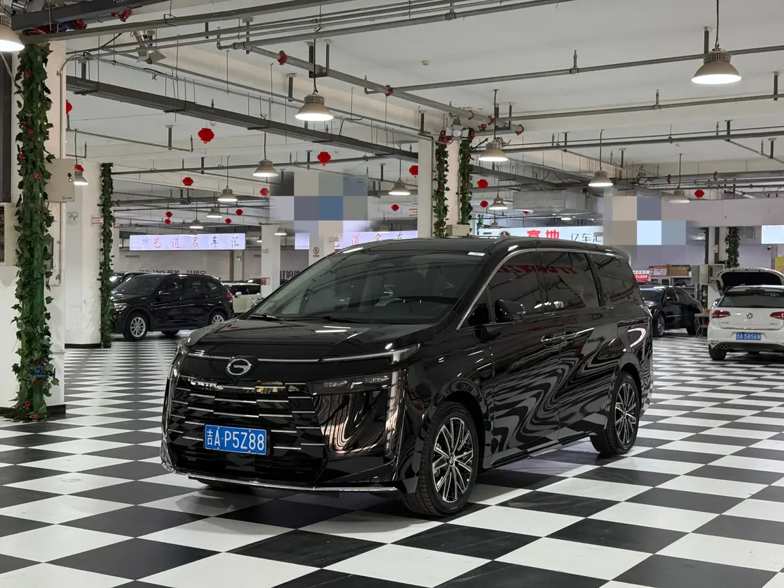 GAC Trumpchi E8