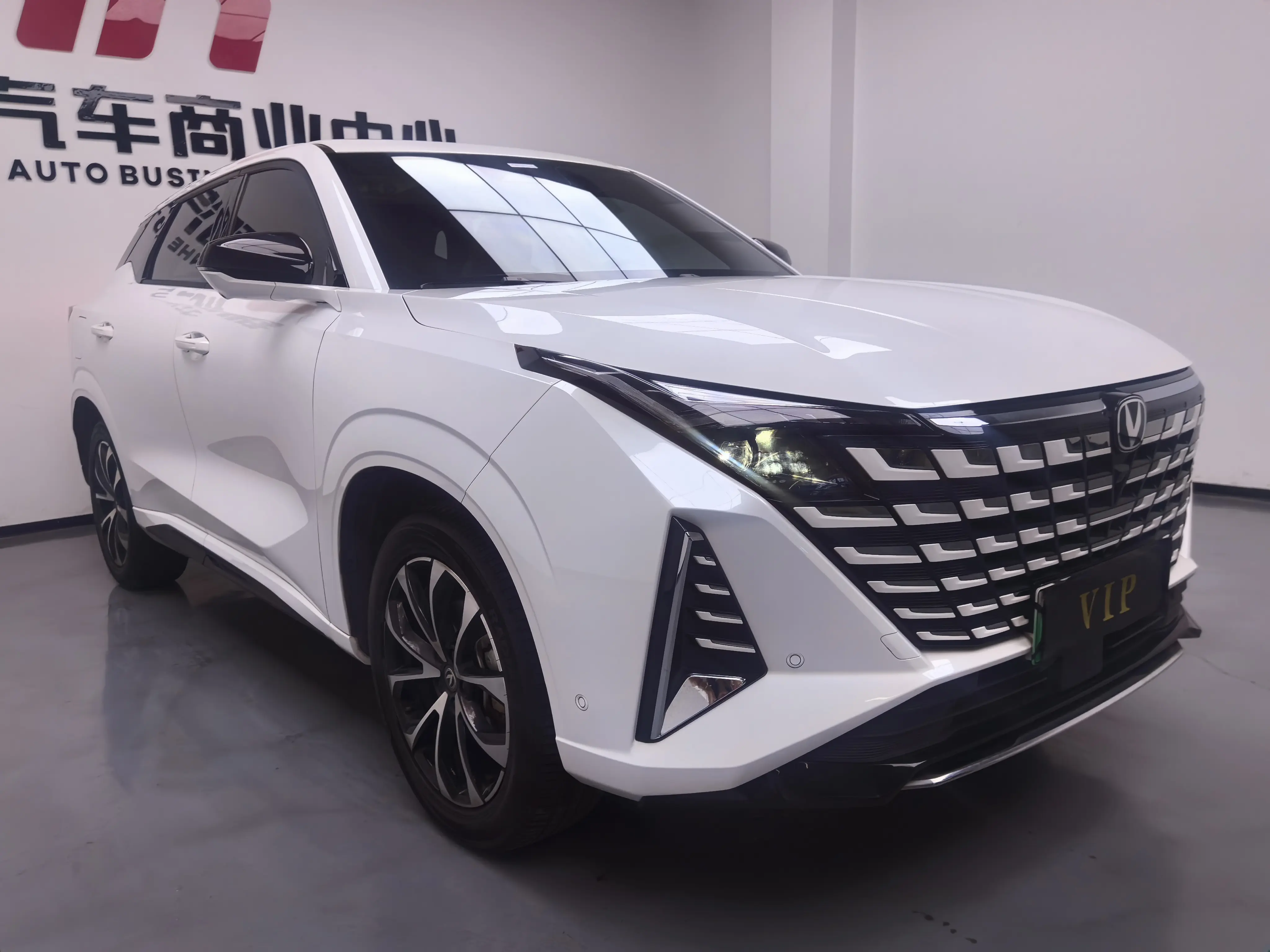 Changan UNI-Z PHEV