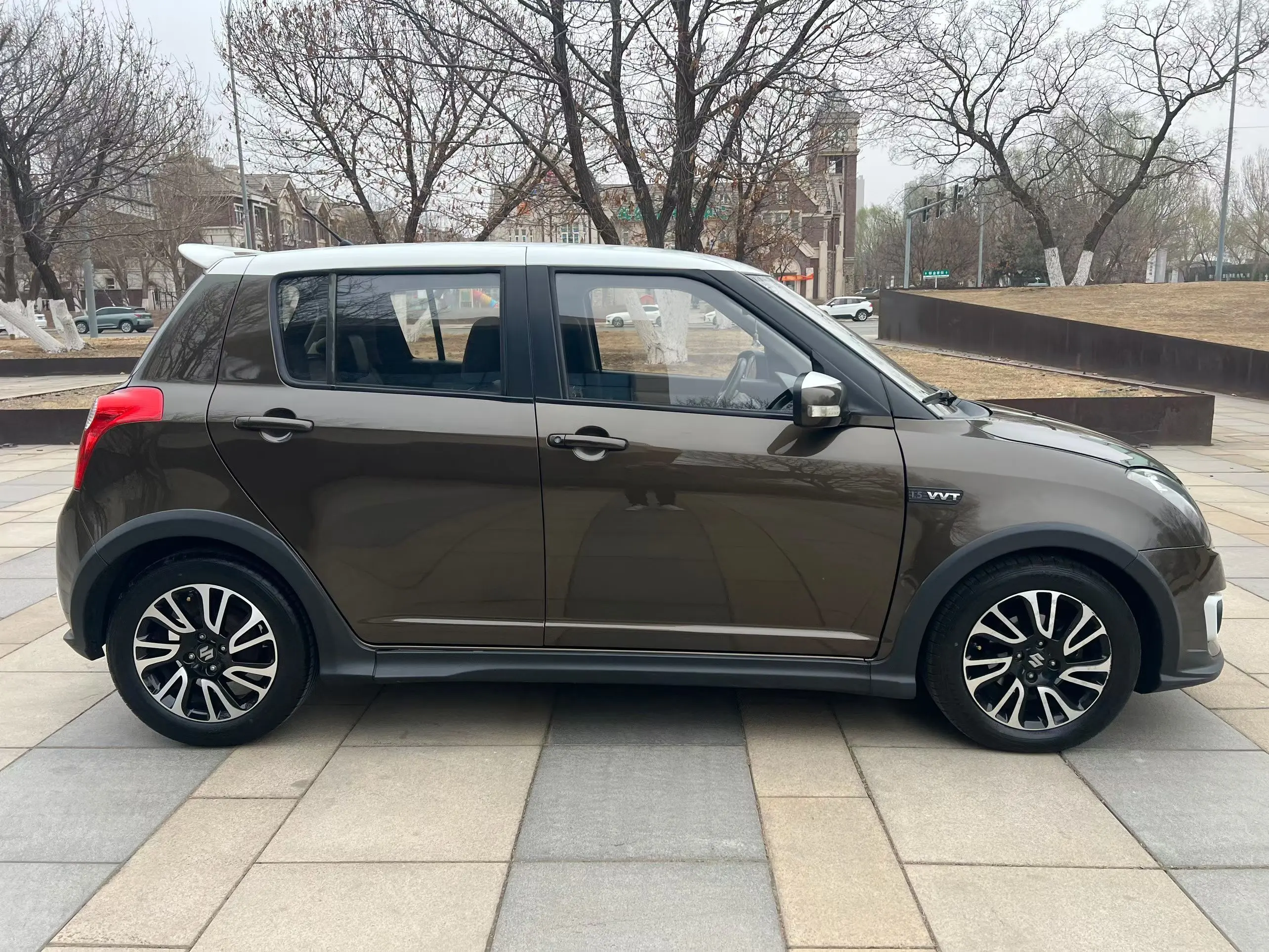Volkswagen Tharu