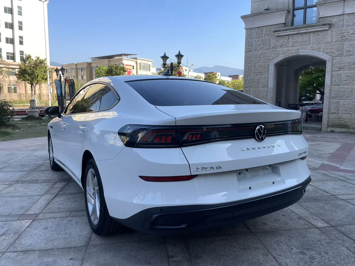 Volkswagen Lamando