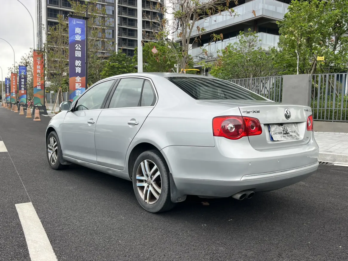 Volkswagen Sagitar