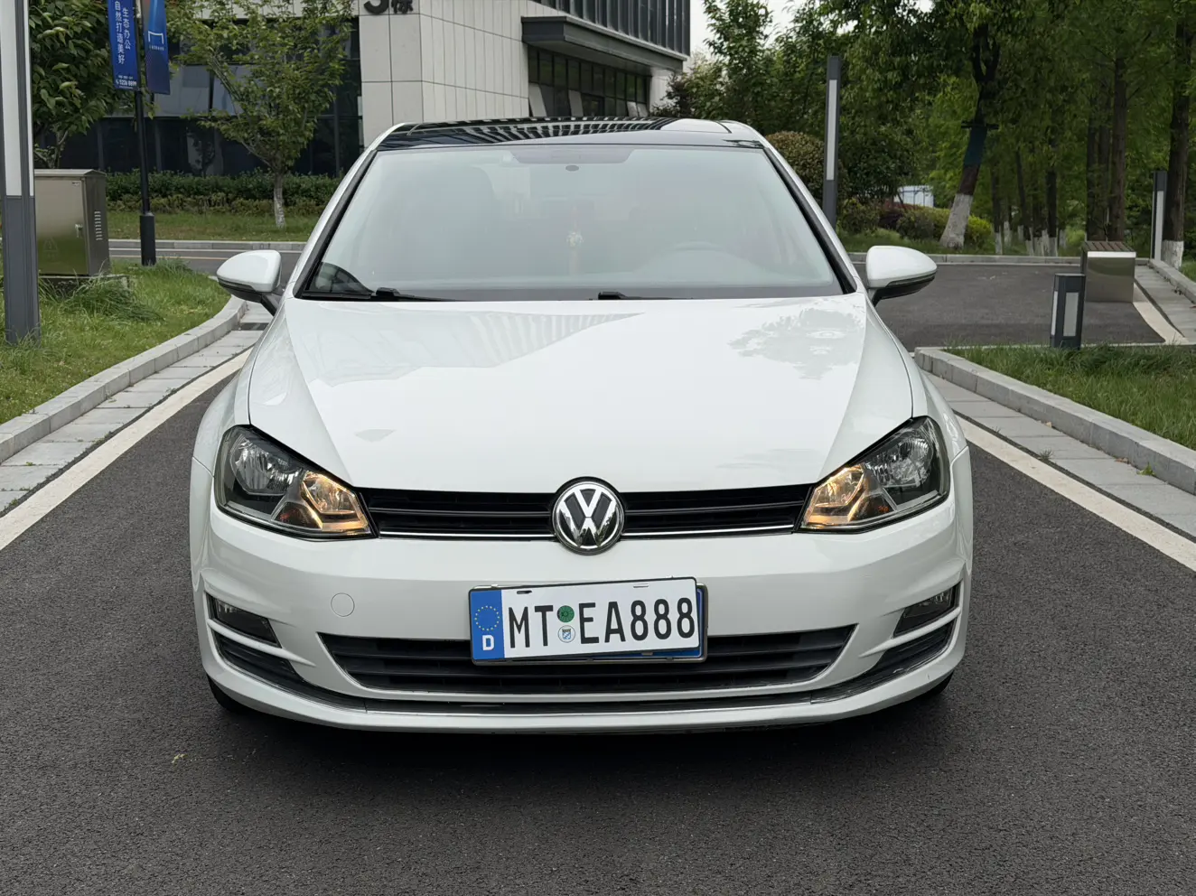 Volkswagen golf