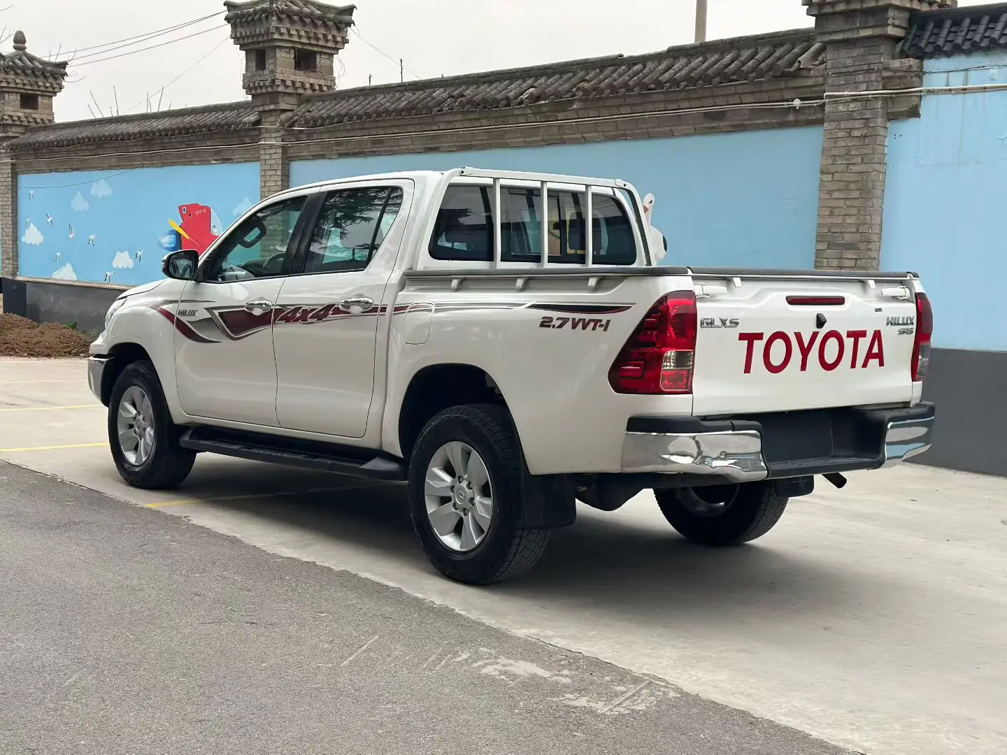 Toyota Hilux