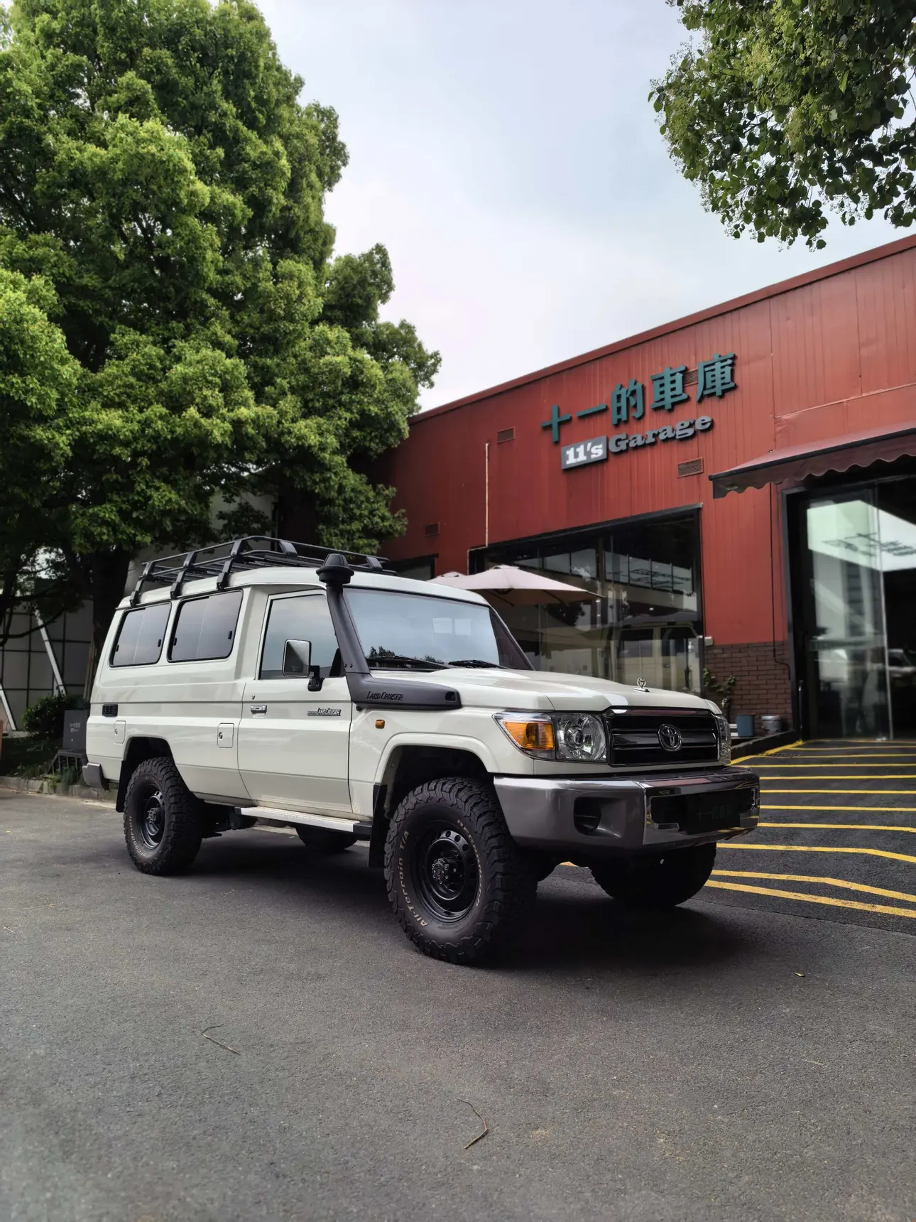 Toyota Land Cruiser