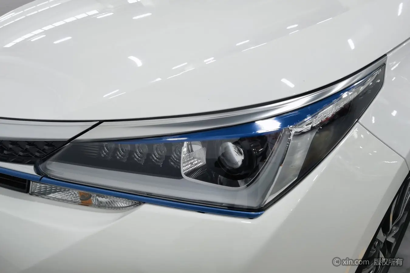 Toyota Corolla Dual Engine E+