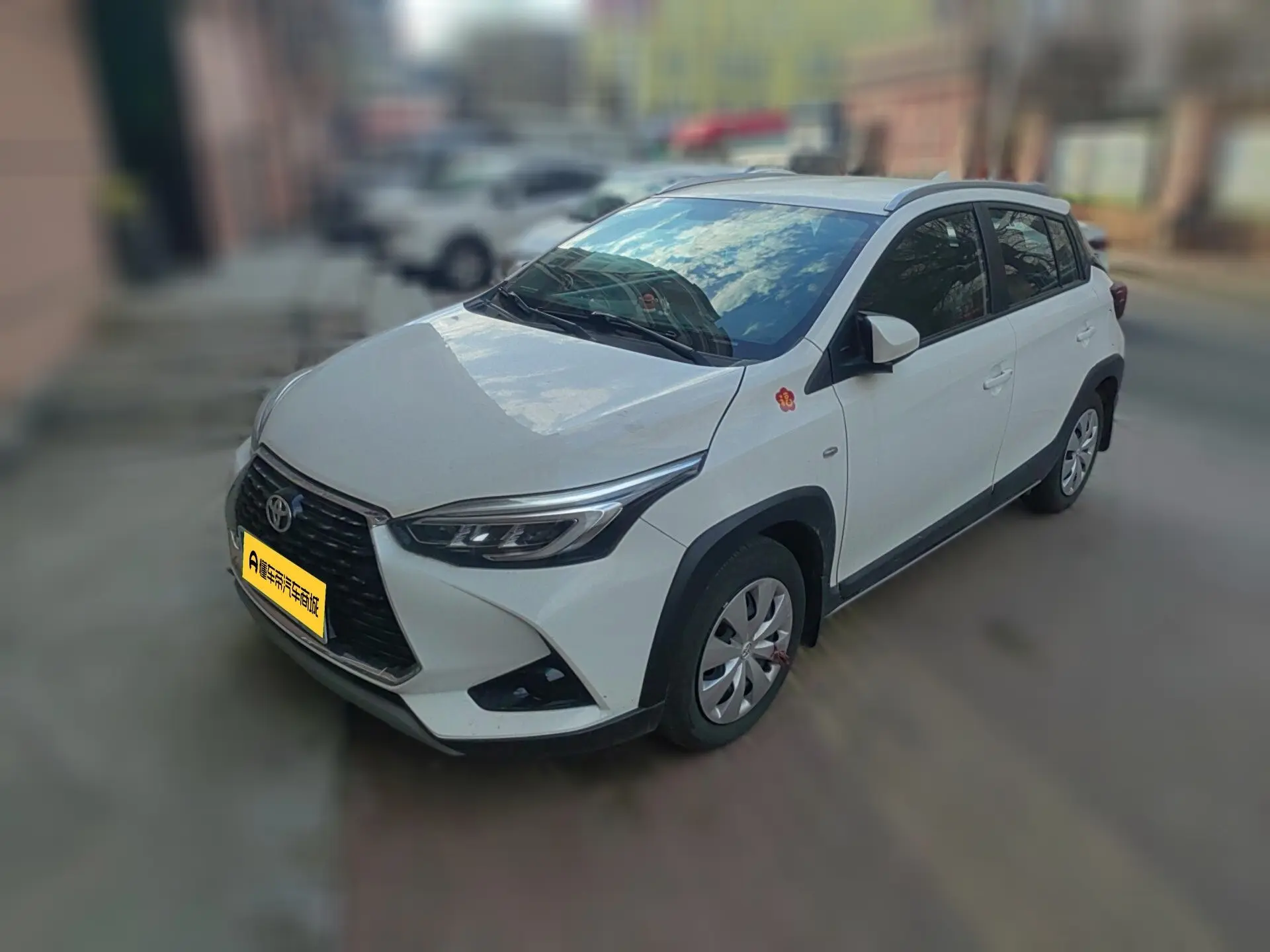 Toyota Yaris L
