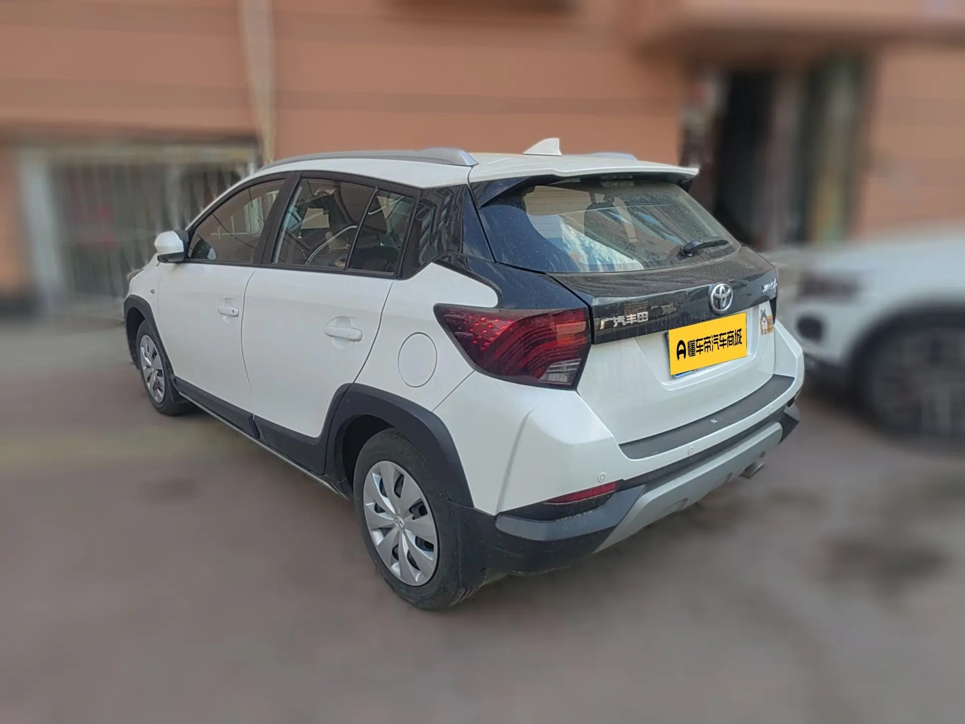 Toyota Yaris L