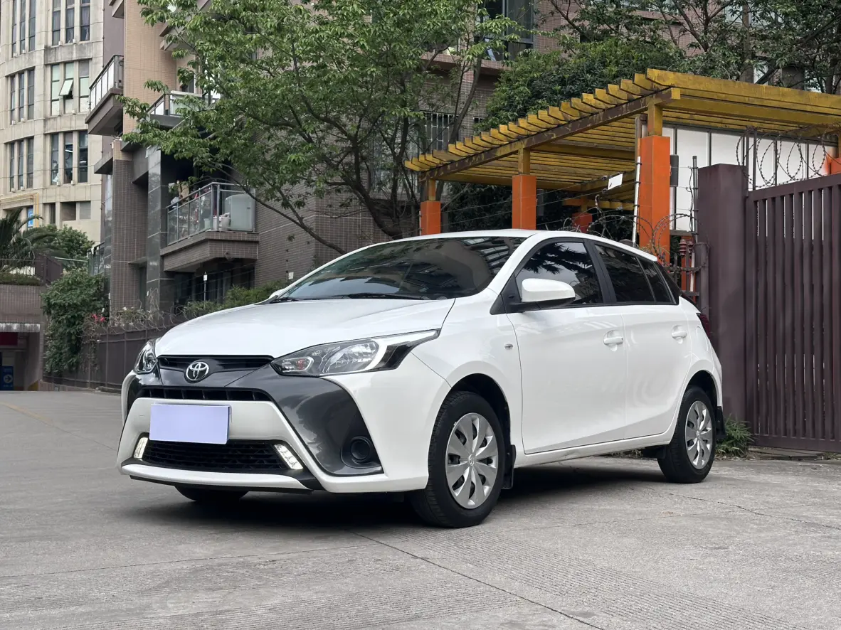 Toyota Yaris L