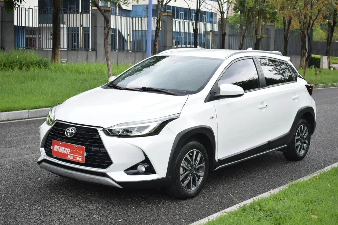Toyota Yaris L