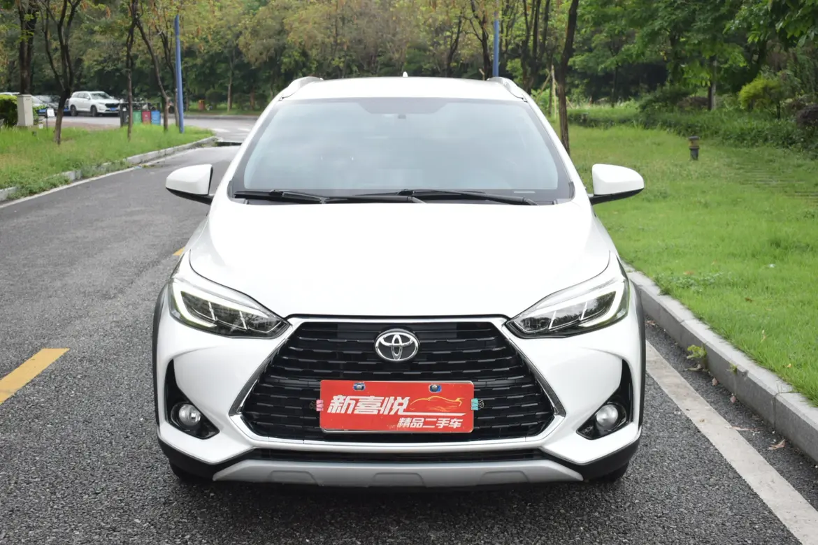 Toyota Yaris L