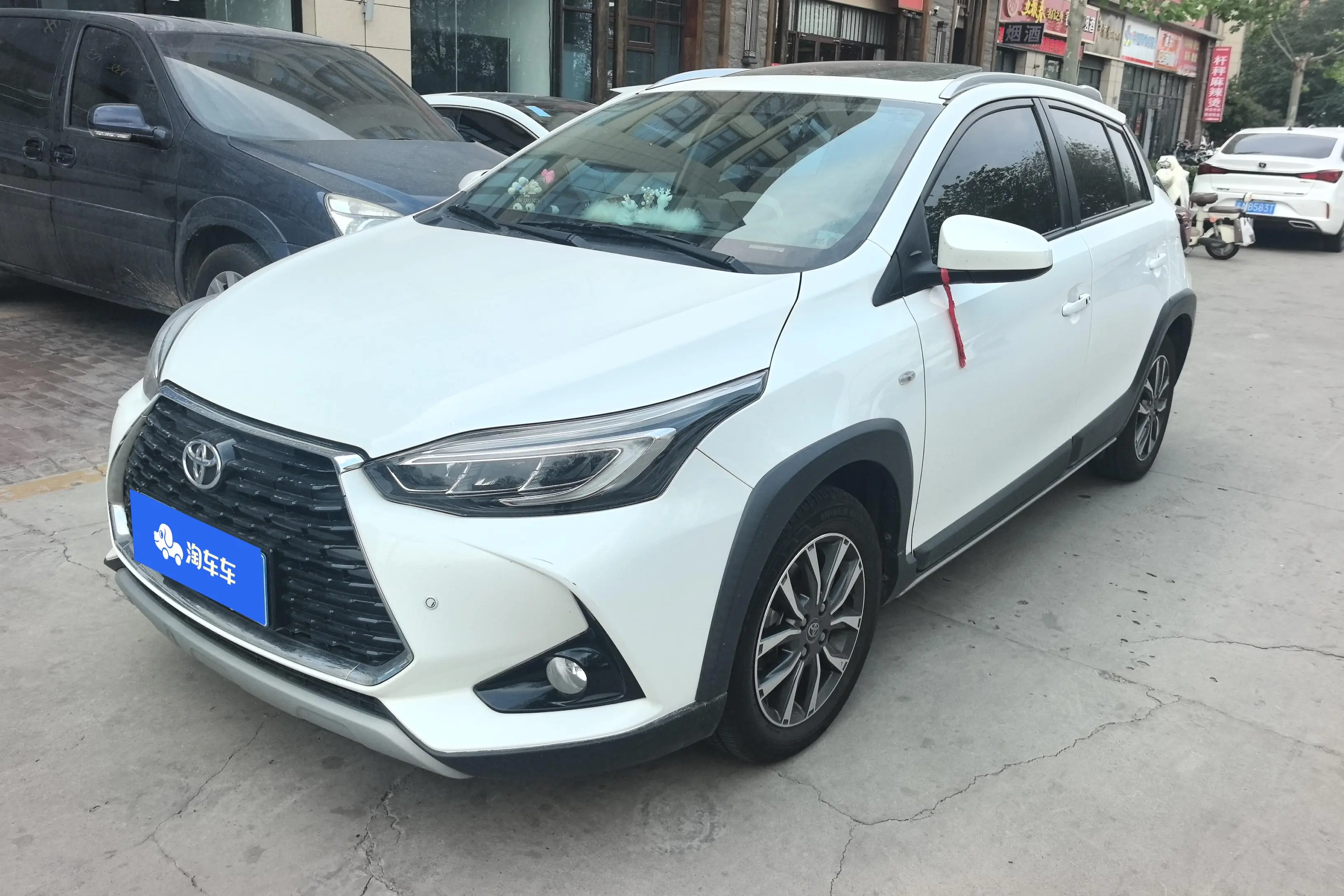 Toyota Yaris L