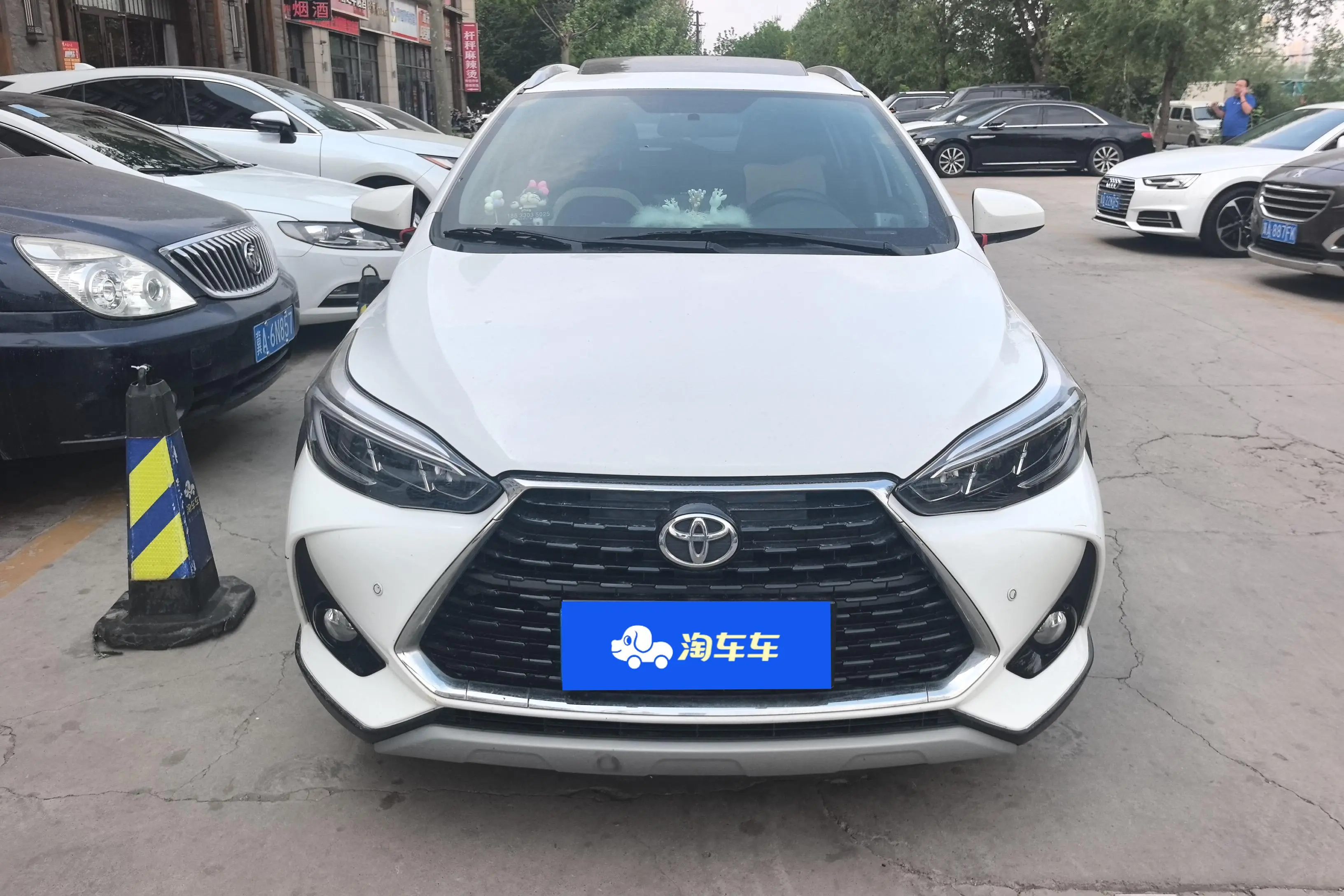 Toyota Yaris L