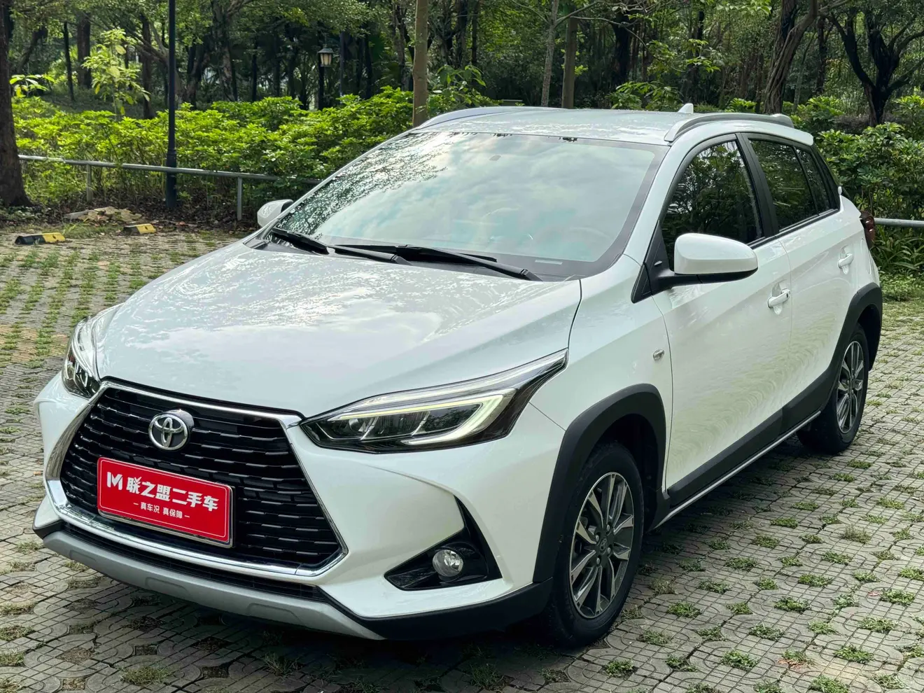 Toyota Yaris L