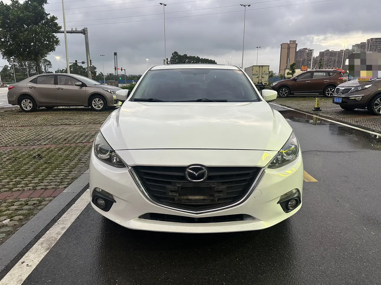 Mazda Axela