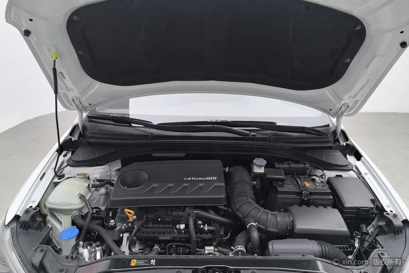 Hyundai Lead