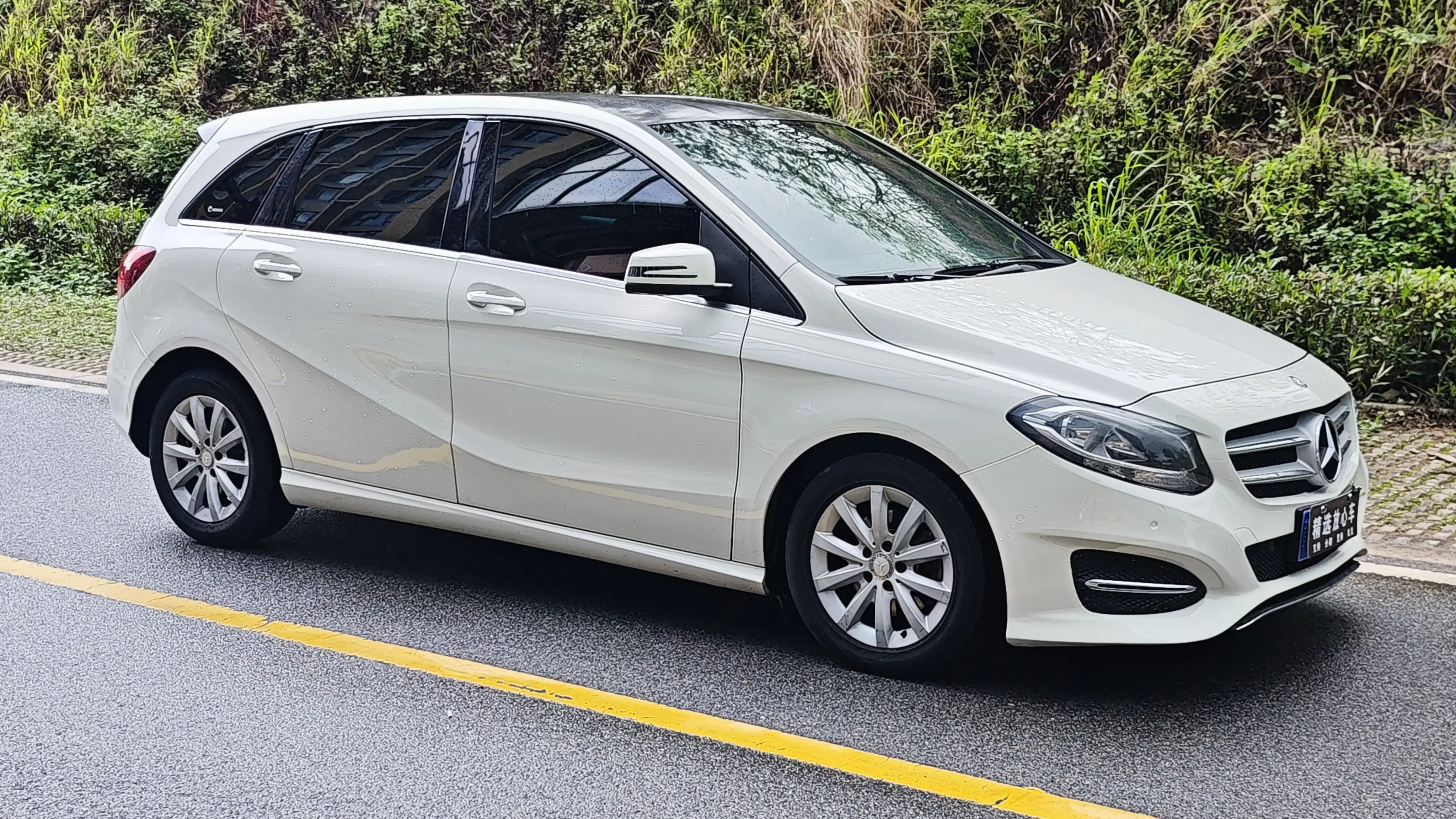 Mercedes-Benz Mercedes Benz B Class