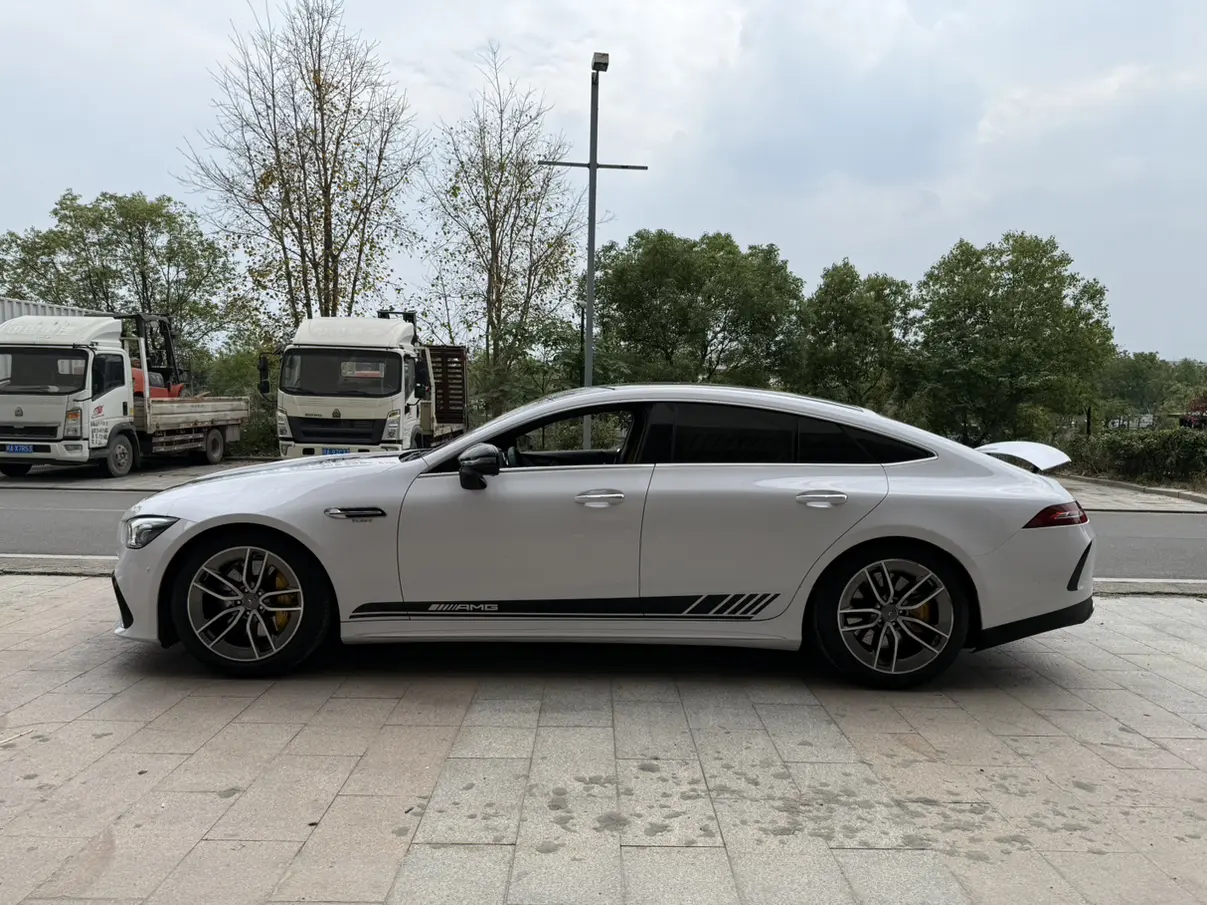 Mercedes-Benz AMG GT