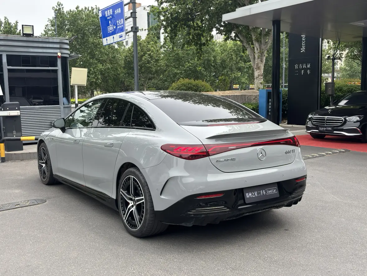 Mercedes-Benz EQE AMG