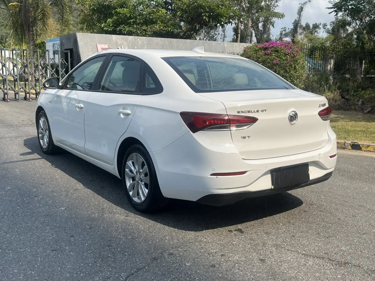 Buick Yinglang