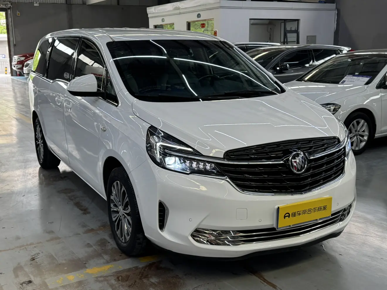 Buick GL8