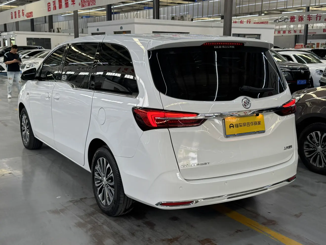 Buick GL8