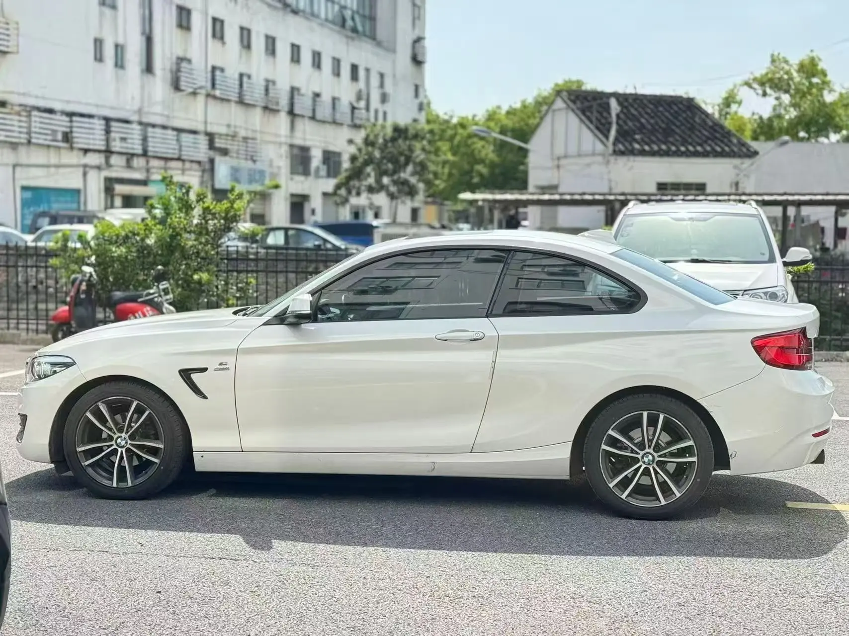 BMW 2 Series