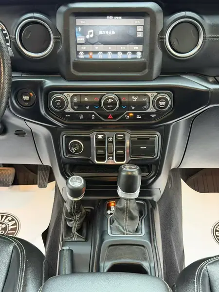catalog-car-5