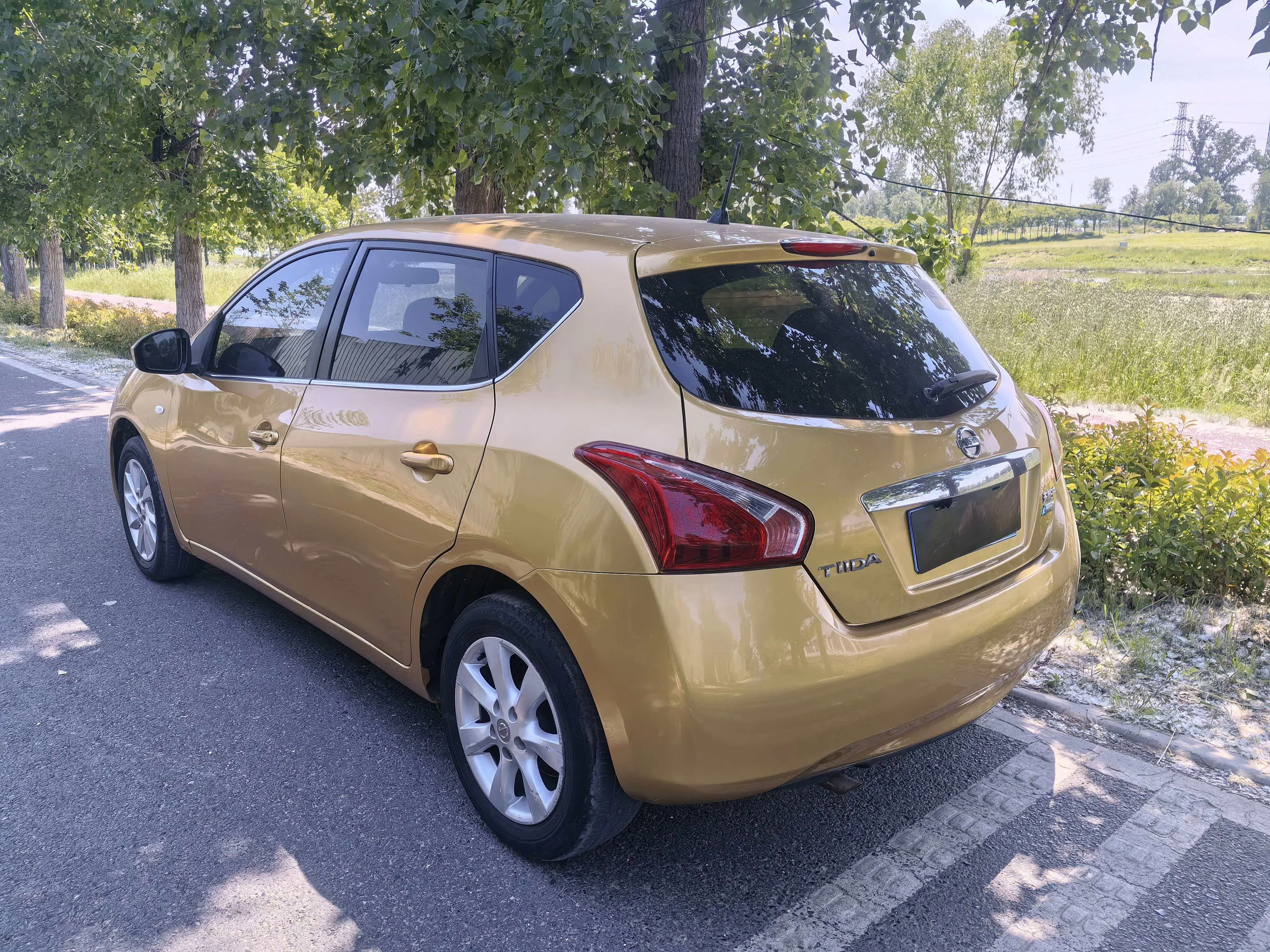 Nissan Tiida