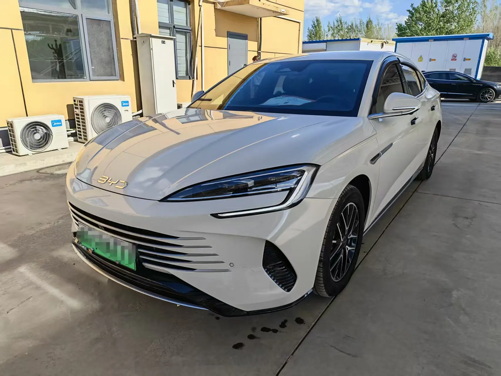 BYD Seal 07DM