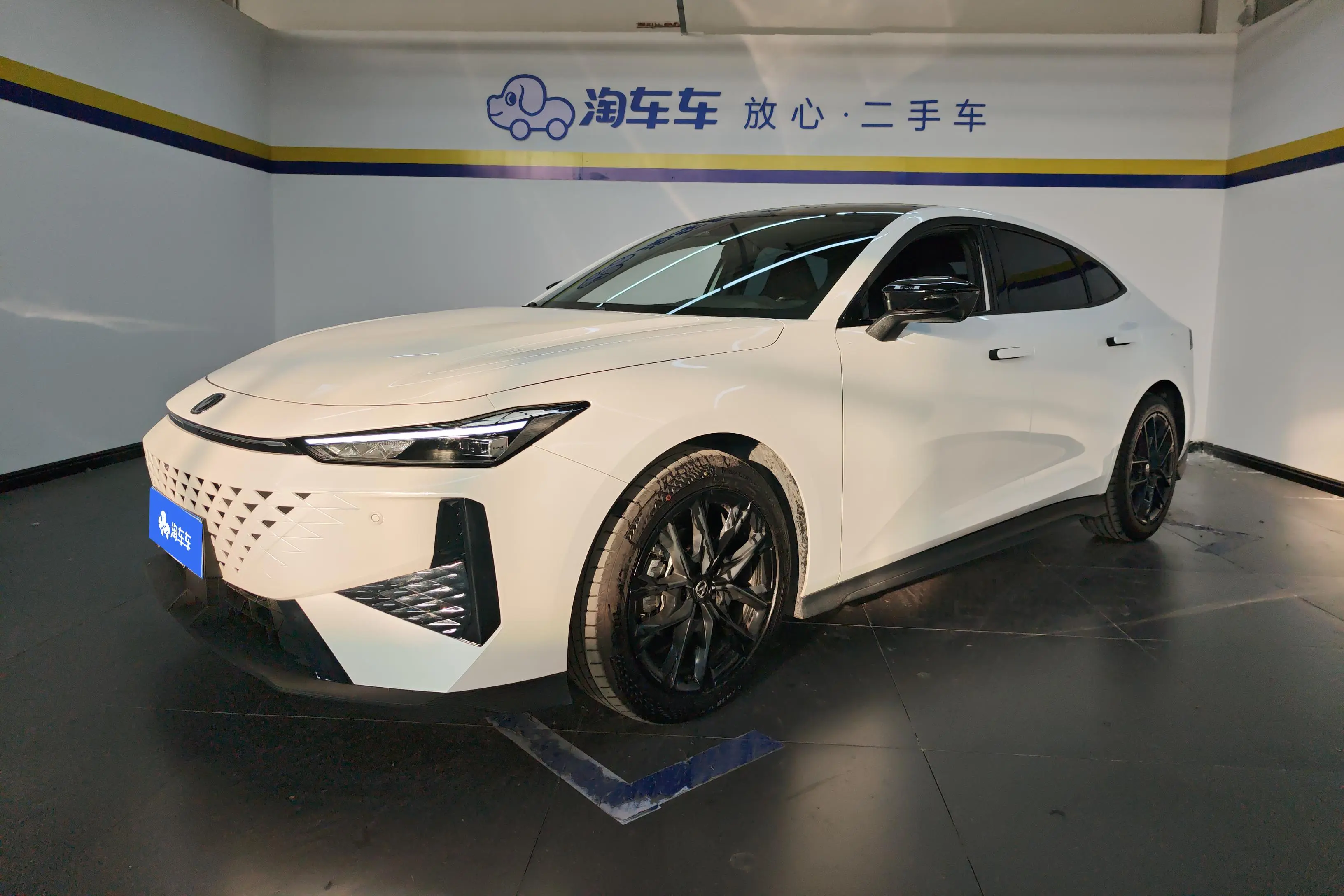 Changan UNI-V