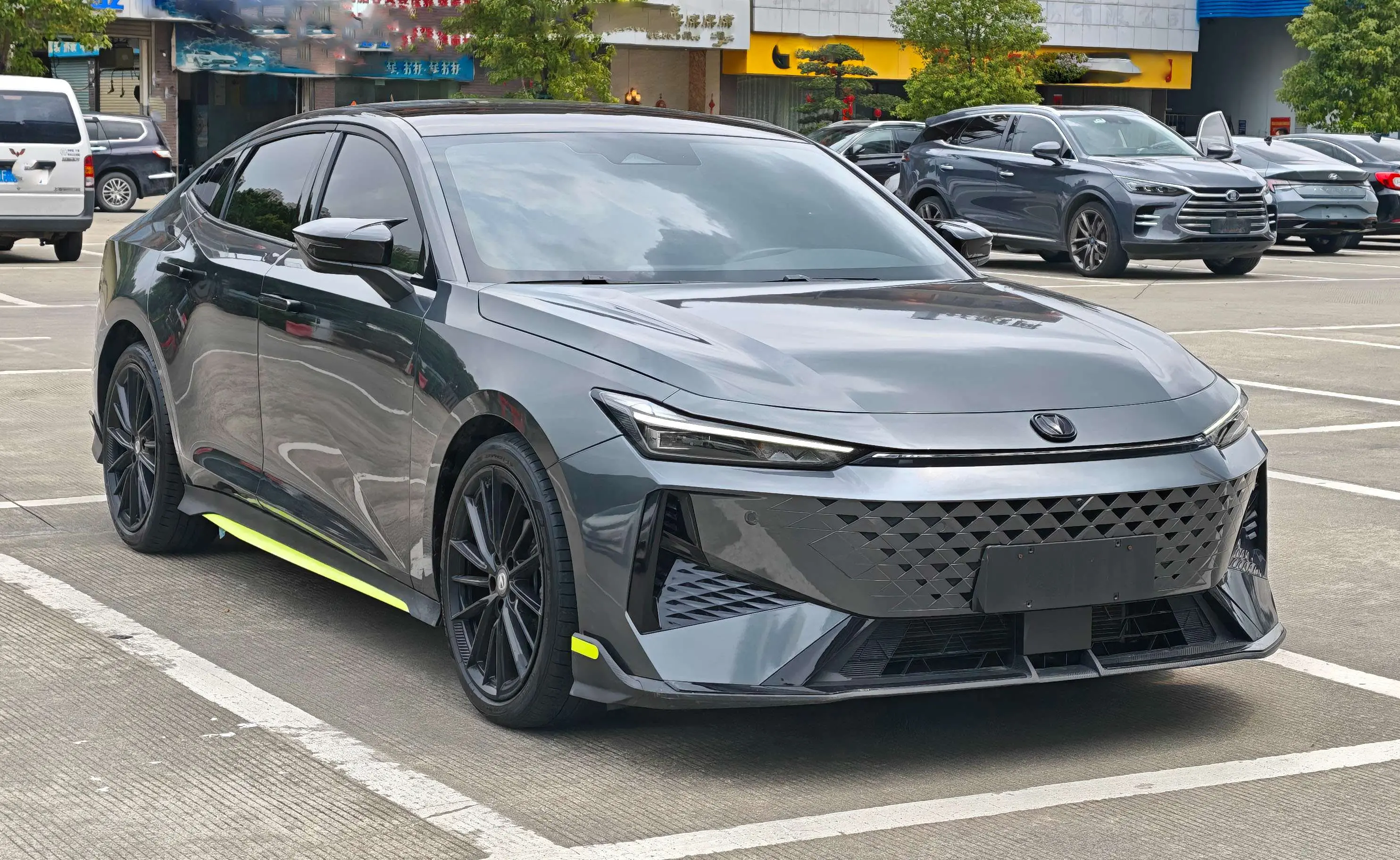 Changan UNI-V