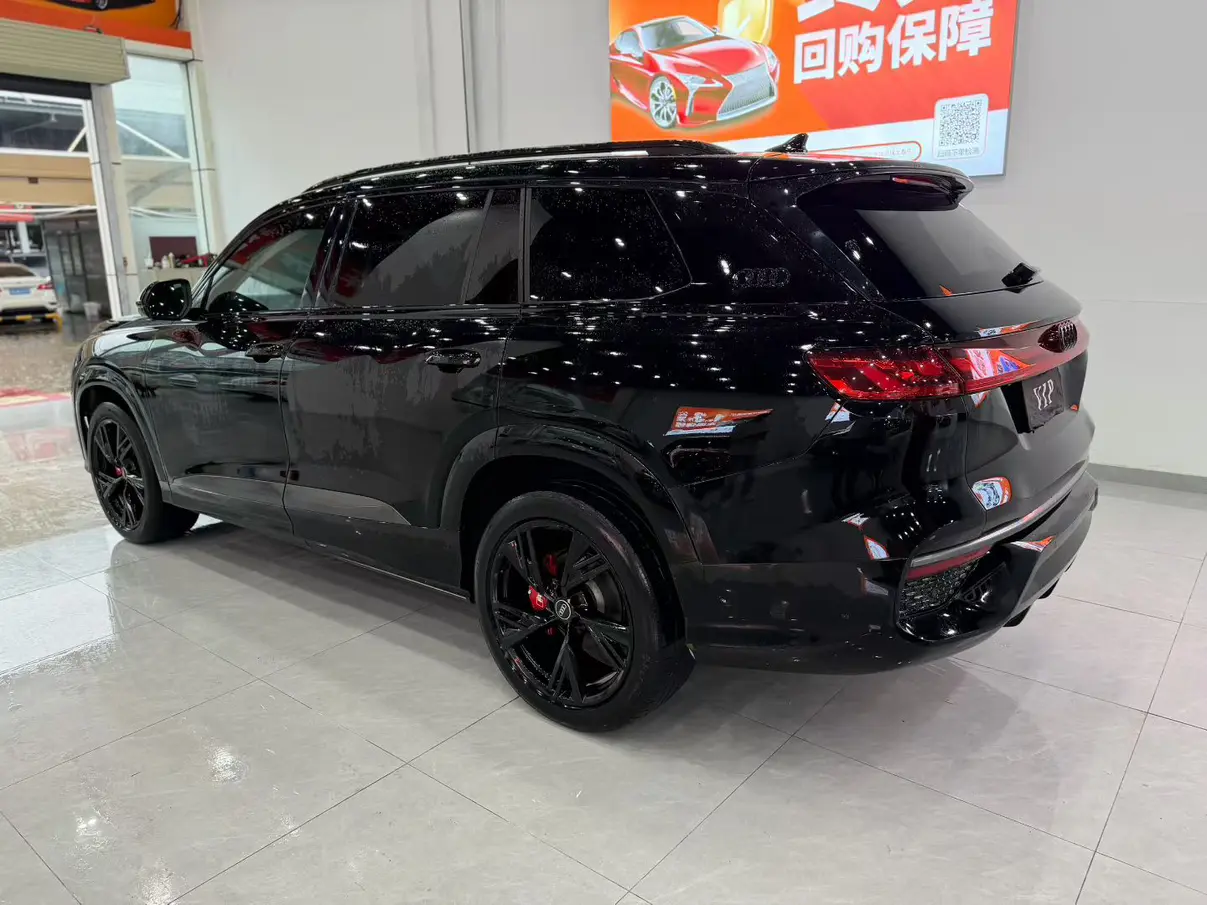 Audi Q6