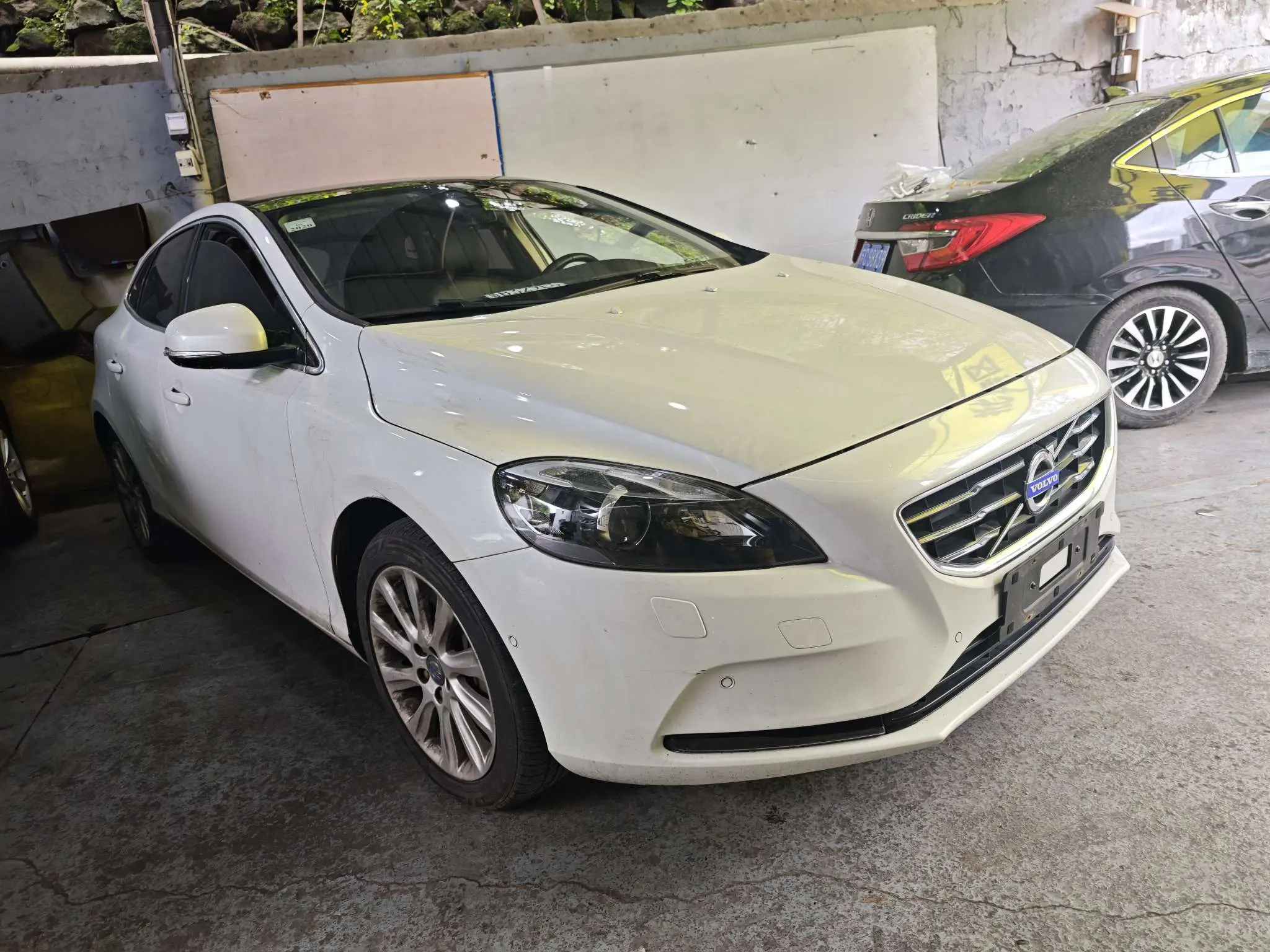 Volvo V40