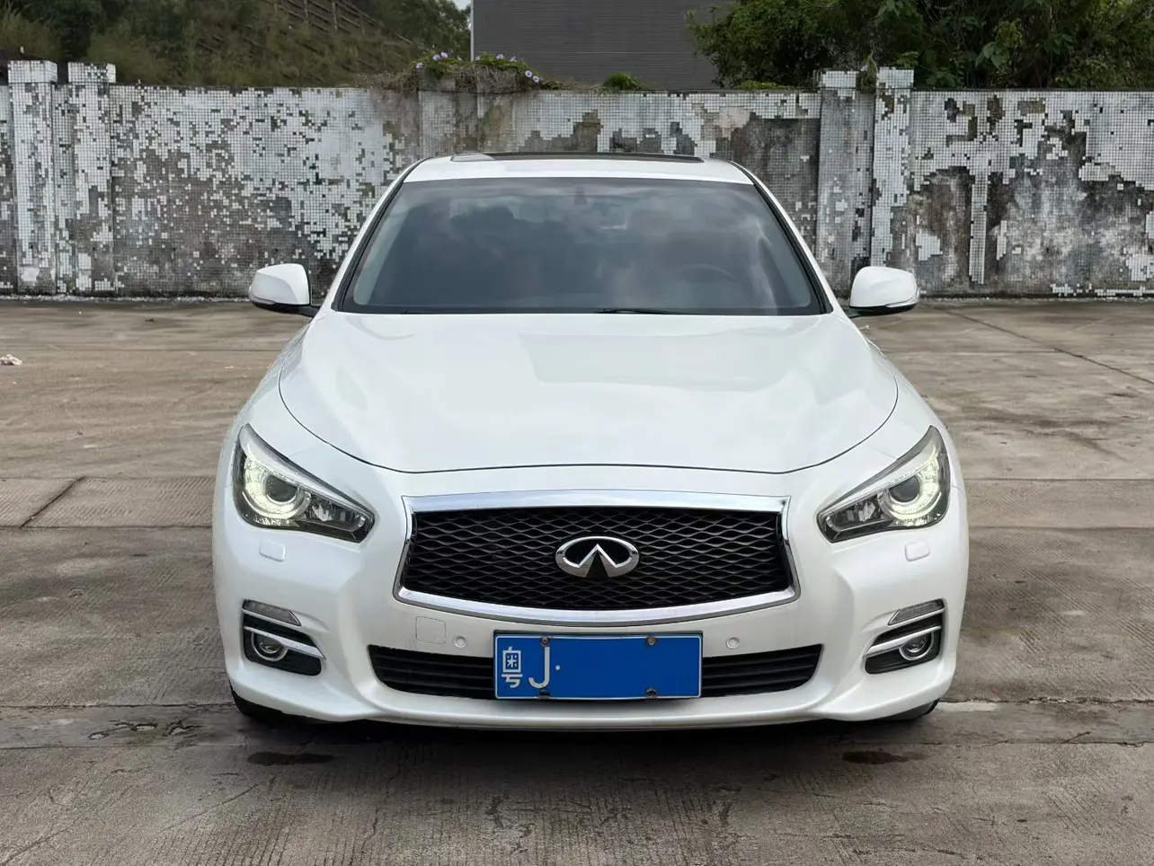 Infiniti Q50L