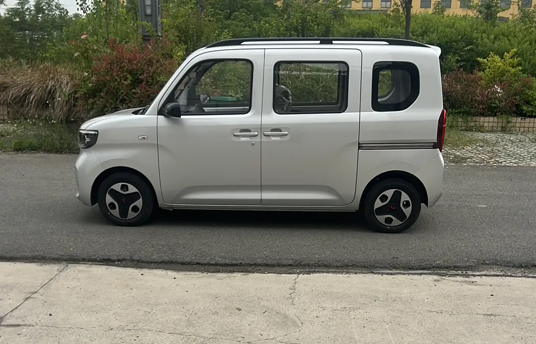 Wuling Zhiguang EV