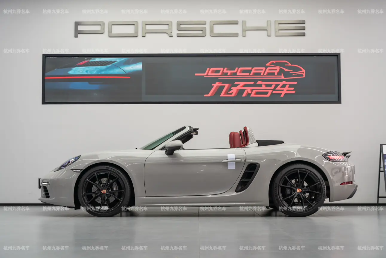 Porsche 718