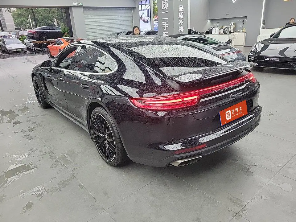 Porsche Panamera
