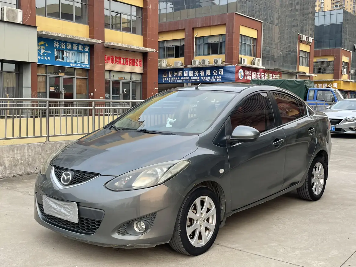 Mazda 2