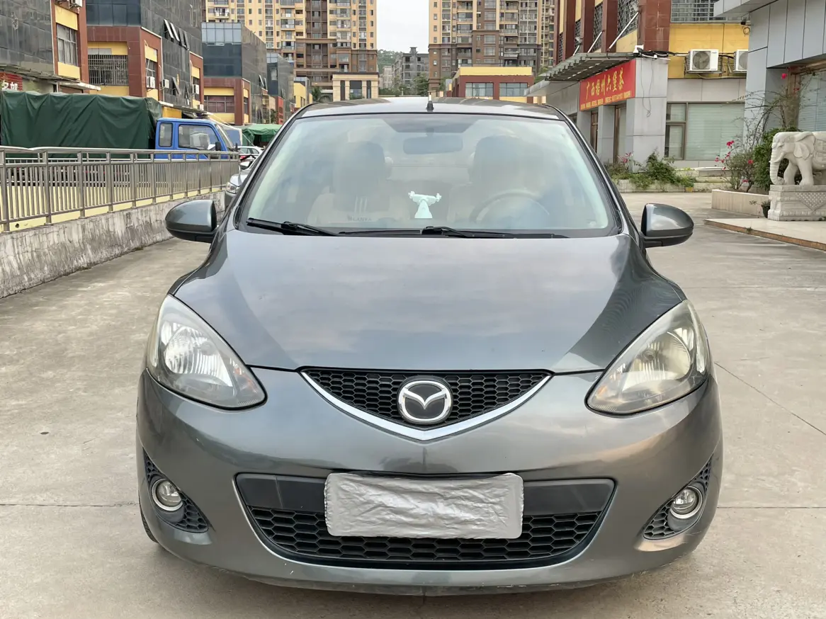 Mazda 2